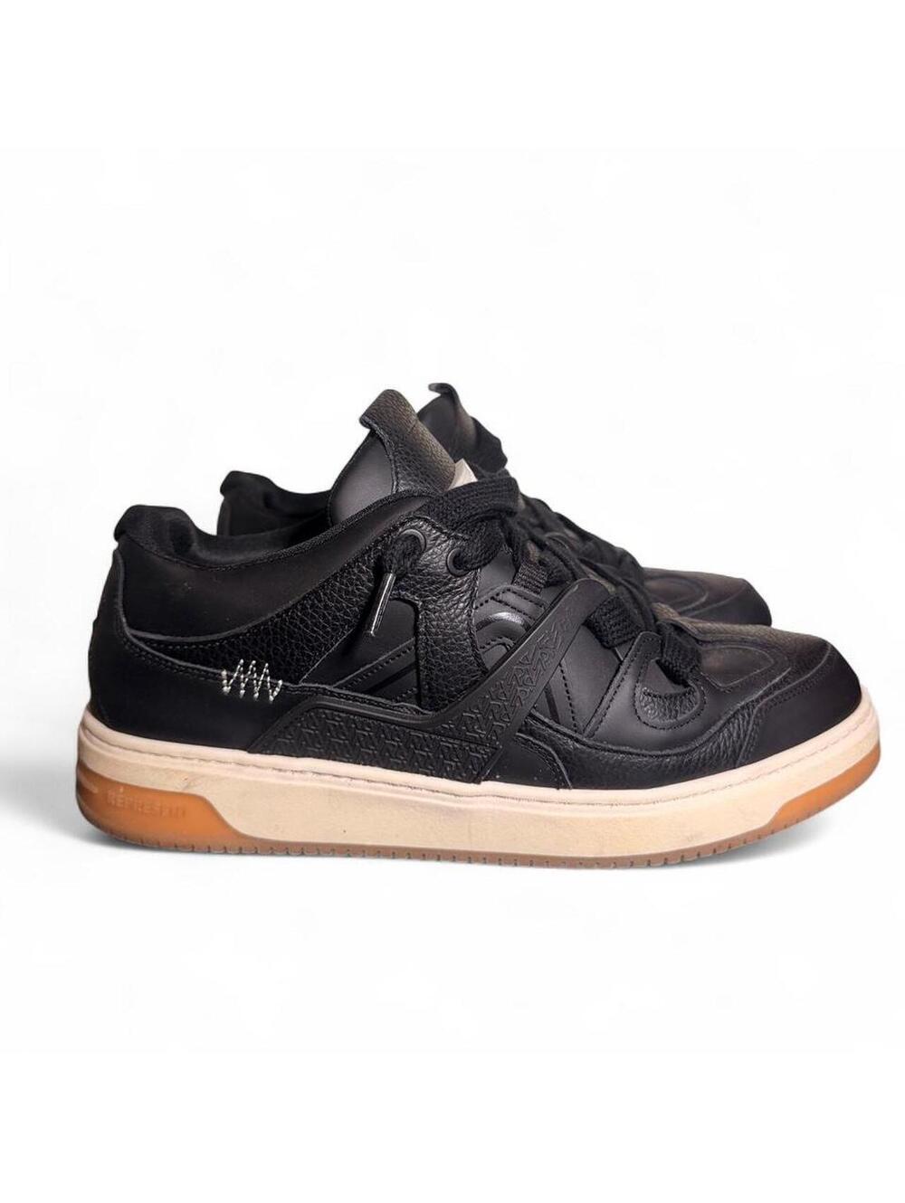Represent Men’s Bully Black Gum